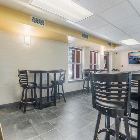 Residence & Conference Centre - Welland Extérieur photo