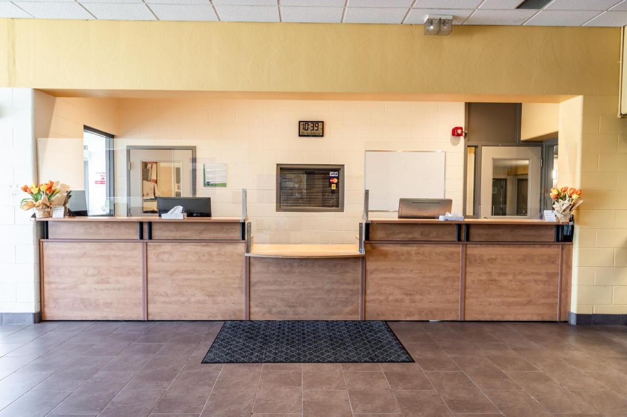 Residence & Conference Centre - Welland Extérieur photo