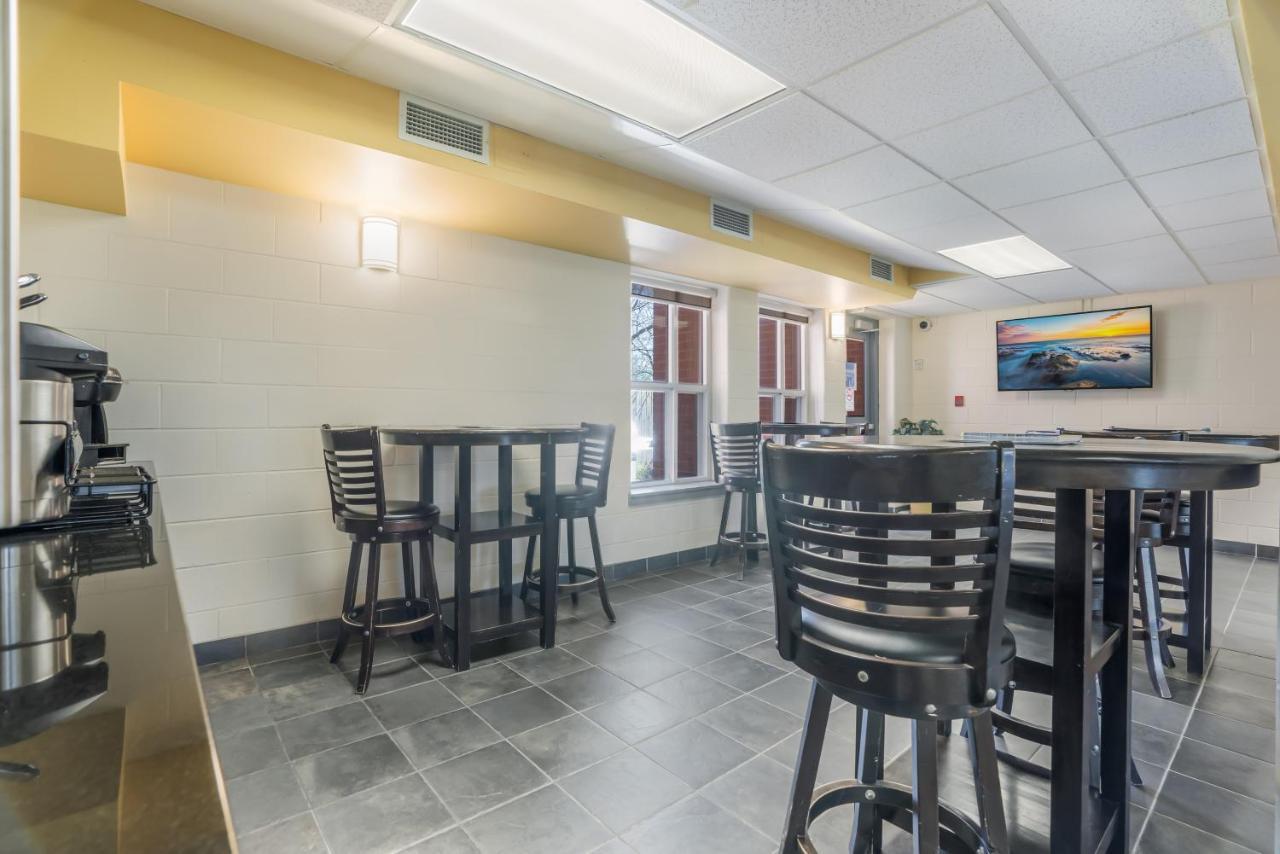 Residence & Conference Centre - Welland Extérieur photo