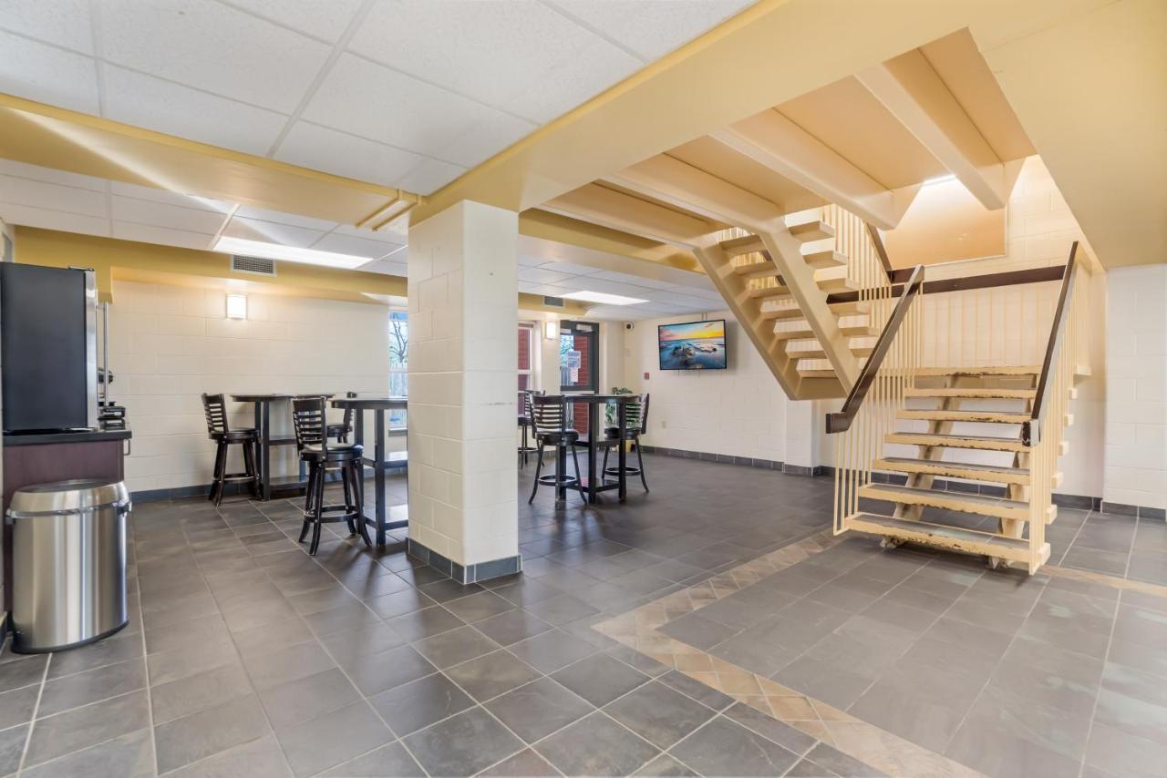 Residence & Conference Centre - Welland Extérieur photo