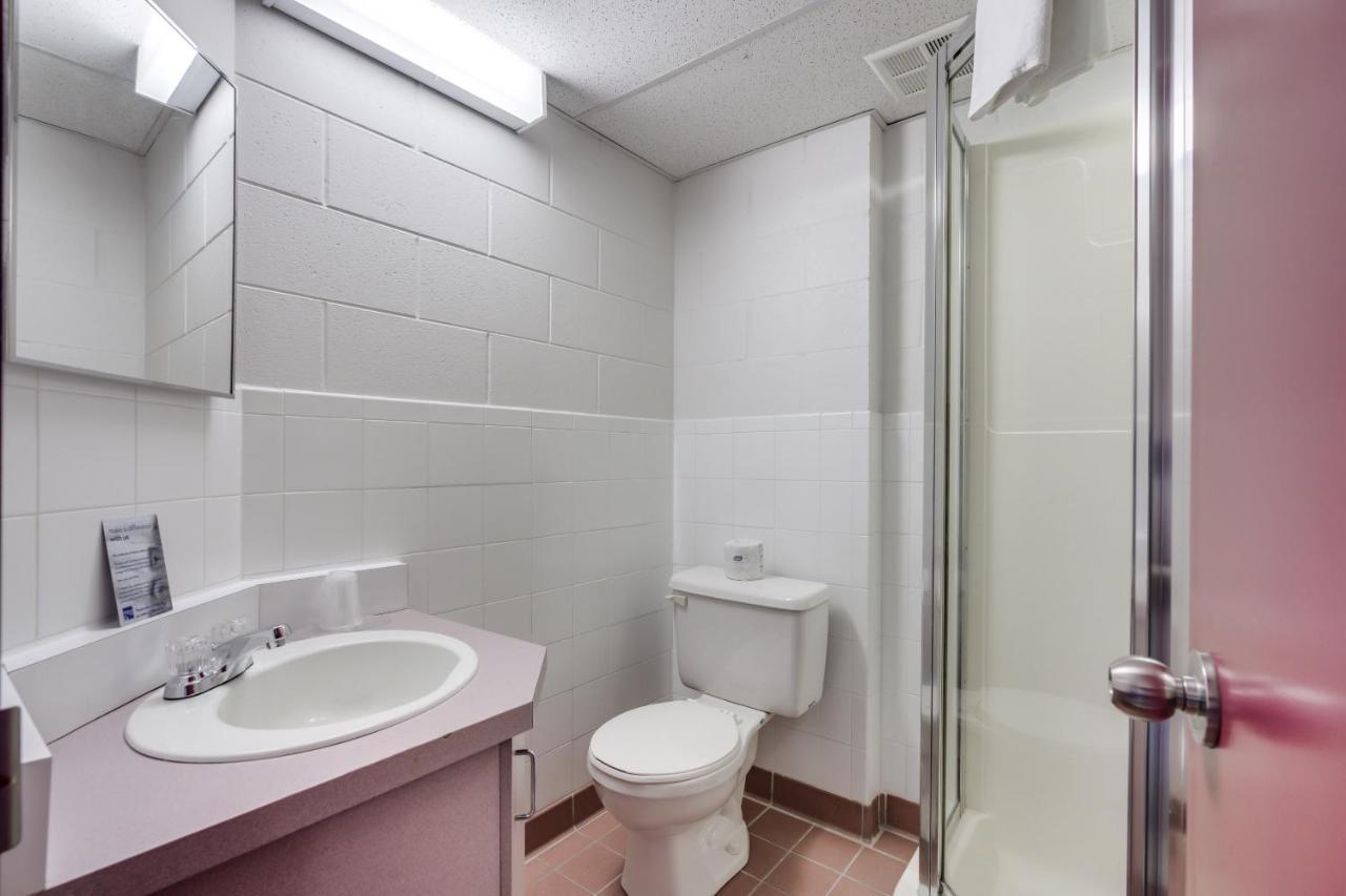 Residence & Conference Centre - Welland Extérieur photo